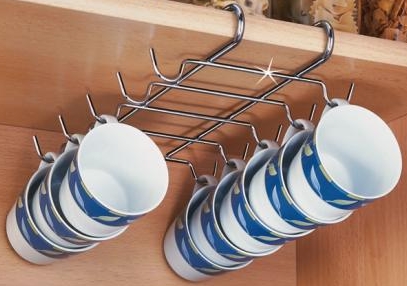 Držák na hrnky chromovaný