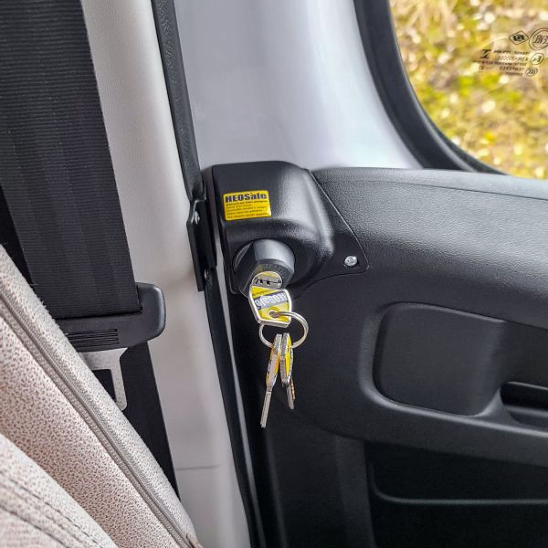 Zámek dveří kabiny HEOSafe na klíč - Fiat Ducato od 2021