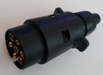 Zástrčka 7 pólů 12V