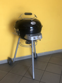 Plynový gril Outdoorchef Porto černý - předváděcí, mírně škrábnutý
